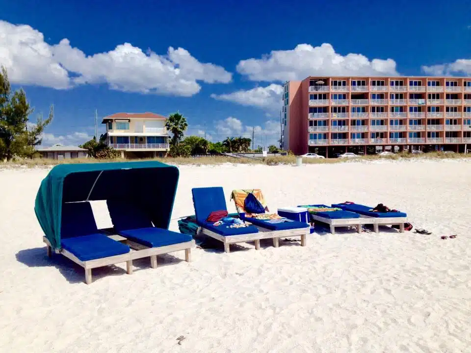 Cabana Rentals Gulf Beaches Florida | Hubbard's Marina