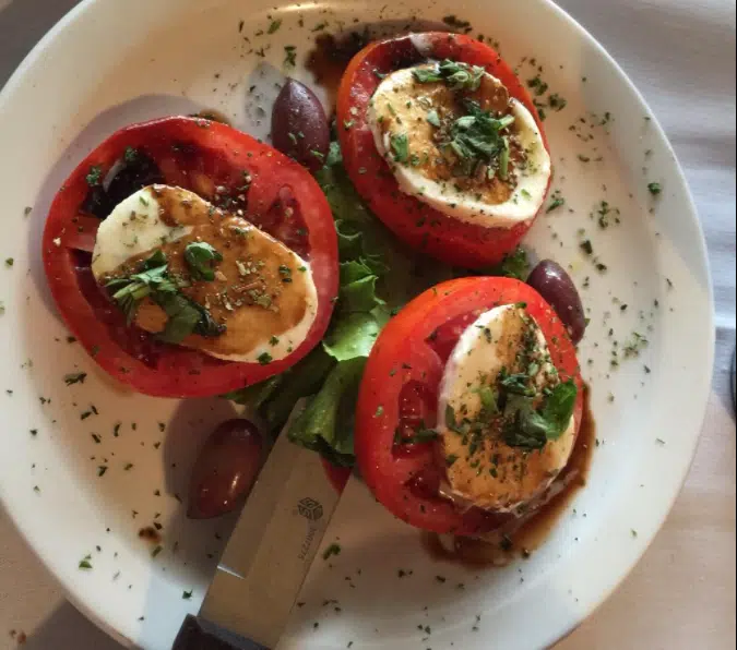 ef9bba22568c48bb6fa9c6e57b21b622