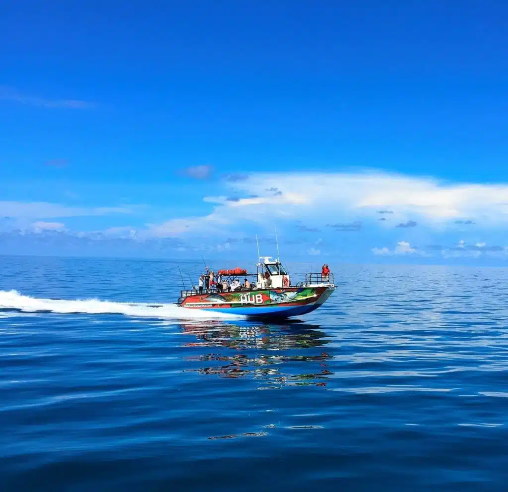 flying hub 2 boat from hubbards marina flying with a private charter in the gulf of america