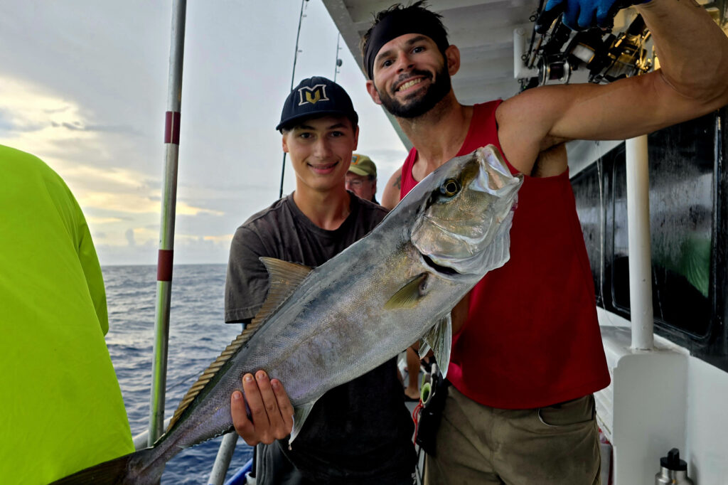 OFFSHORE - amberjack 22